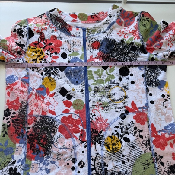 ONQUE CASUALS Floral Lightweight Oversized Zip-Up Jacket Size Small - Picture 8 of 10